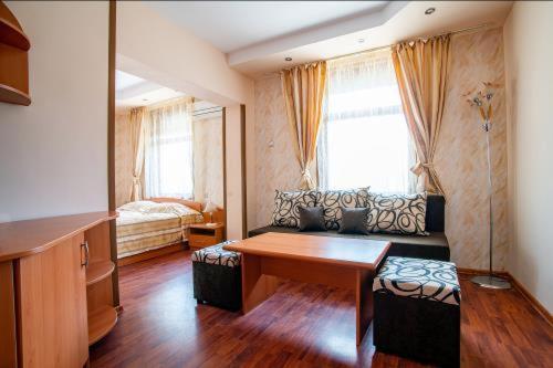 Раѝ Hotel Hisarya Exterior photo